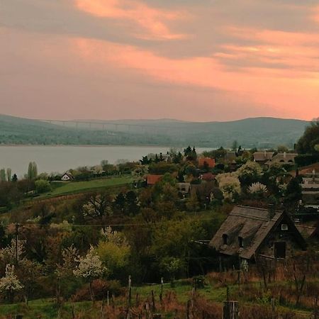 Boti Hill Natural Тихани Екстериор снимка